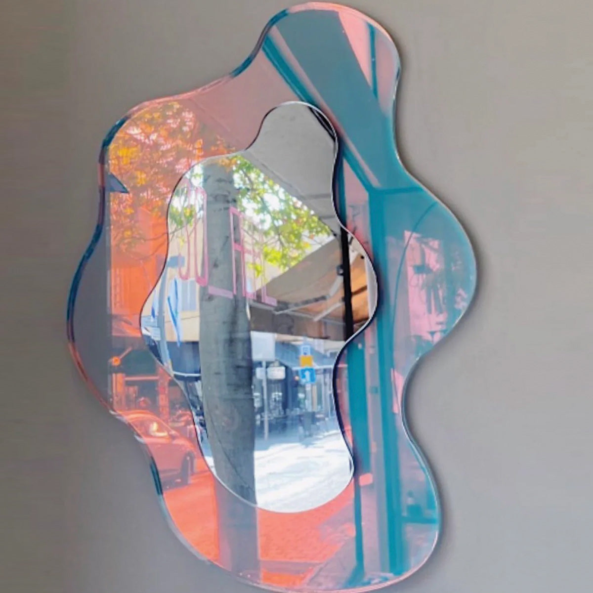 Curved Cosmic Mirror