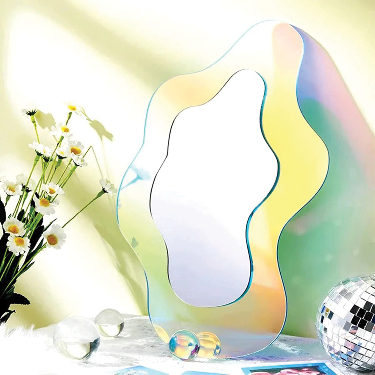 Curved Cosmic Mirror