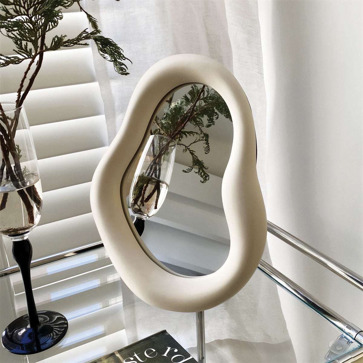 Bold and Sturdy Table Mirror