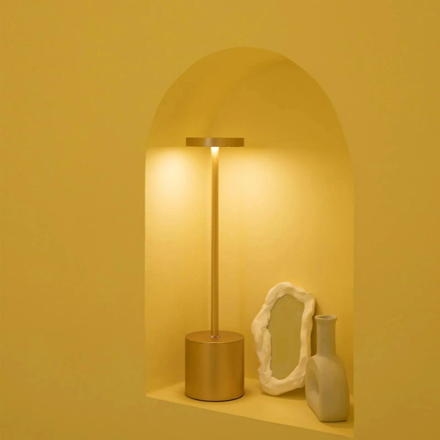 Chic LoraGlow Wireless Table Lamp | USB Rechargeable | Metal & LED | Dimmable Design