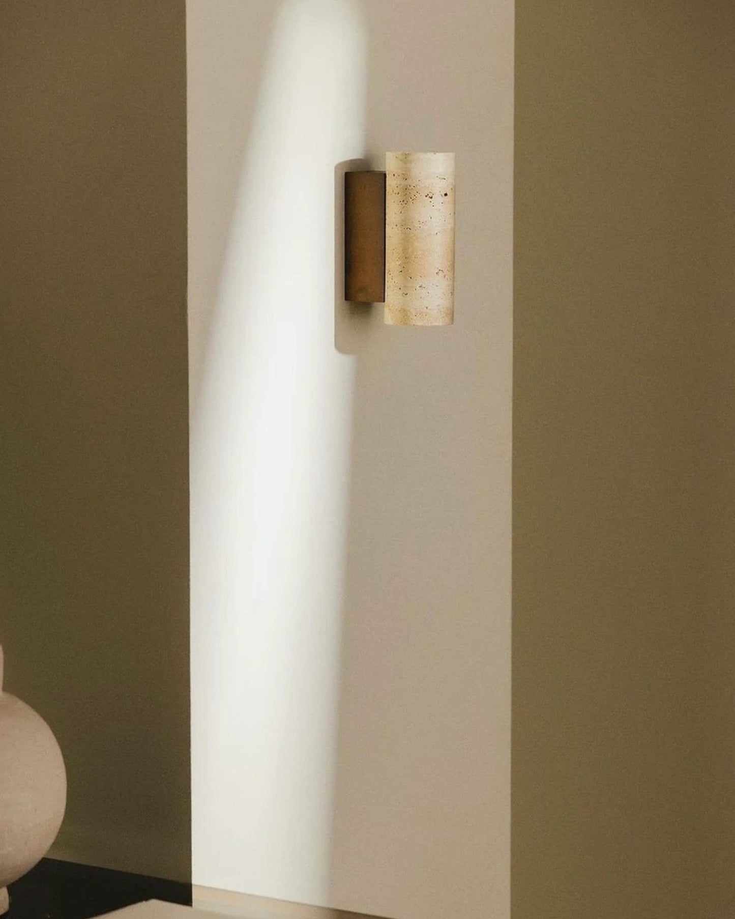 Gerini Square Wall Light - Natural Stone Travertine with Wooden Base - E27