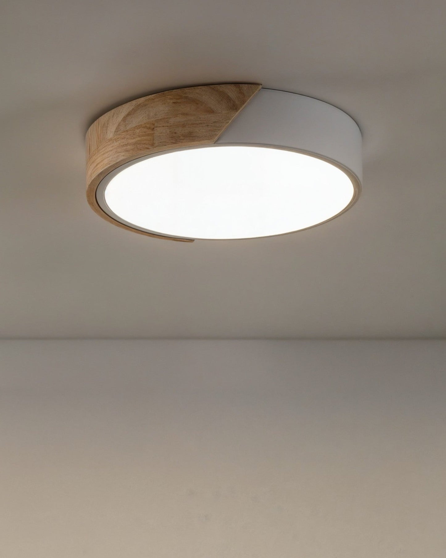 Jan Adjustable CCT LED Ceiling Light – Wood and Iron Design – Diameter 23-40 cm