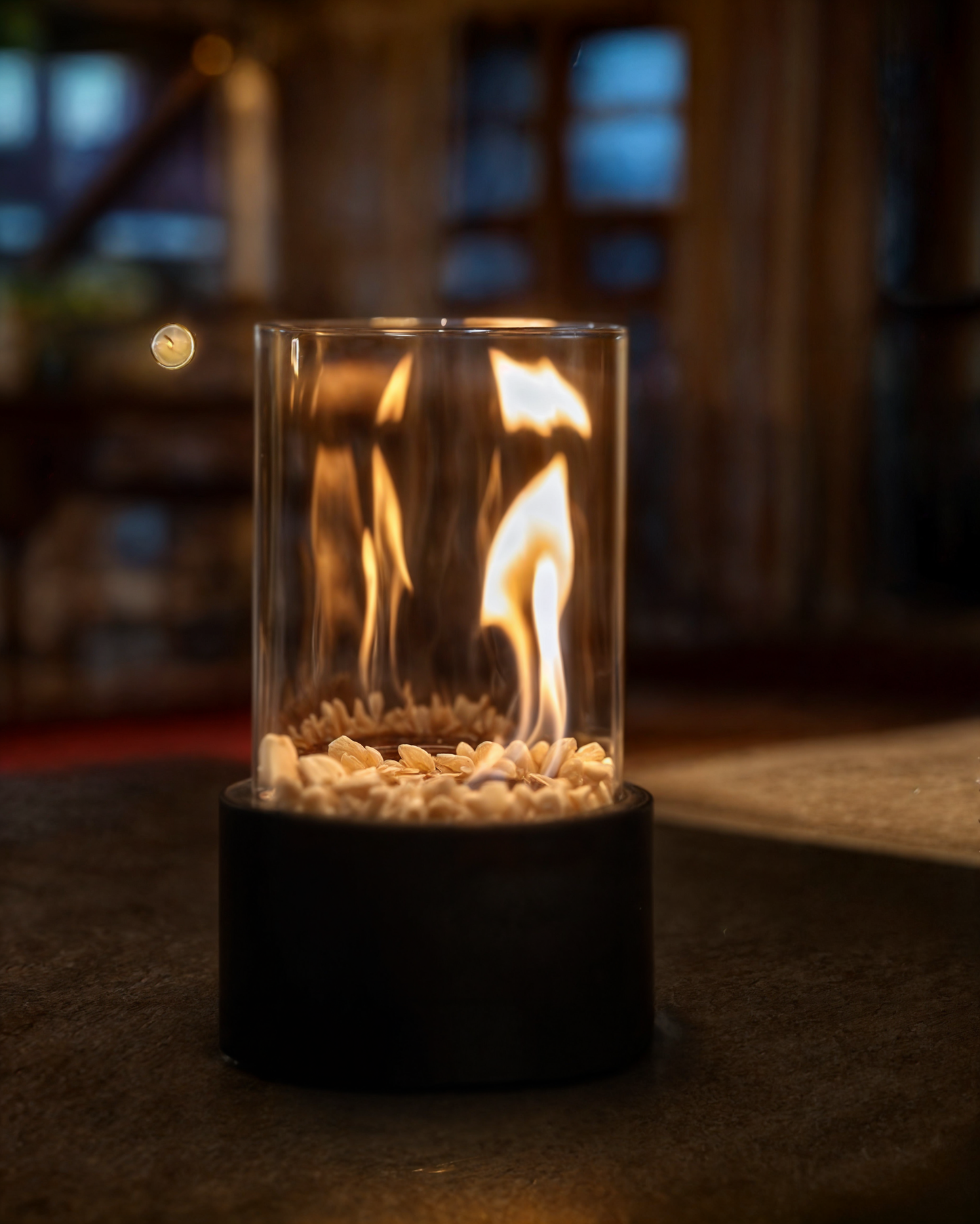Elegant Eternal Flame Oil Lamp - 26x14cm Metal & Glass, Open Flame, Safe Design